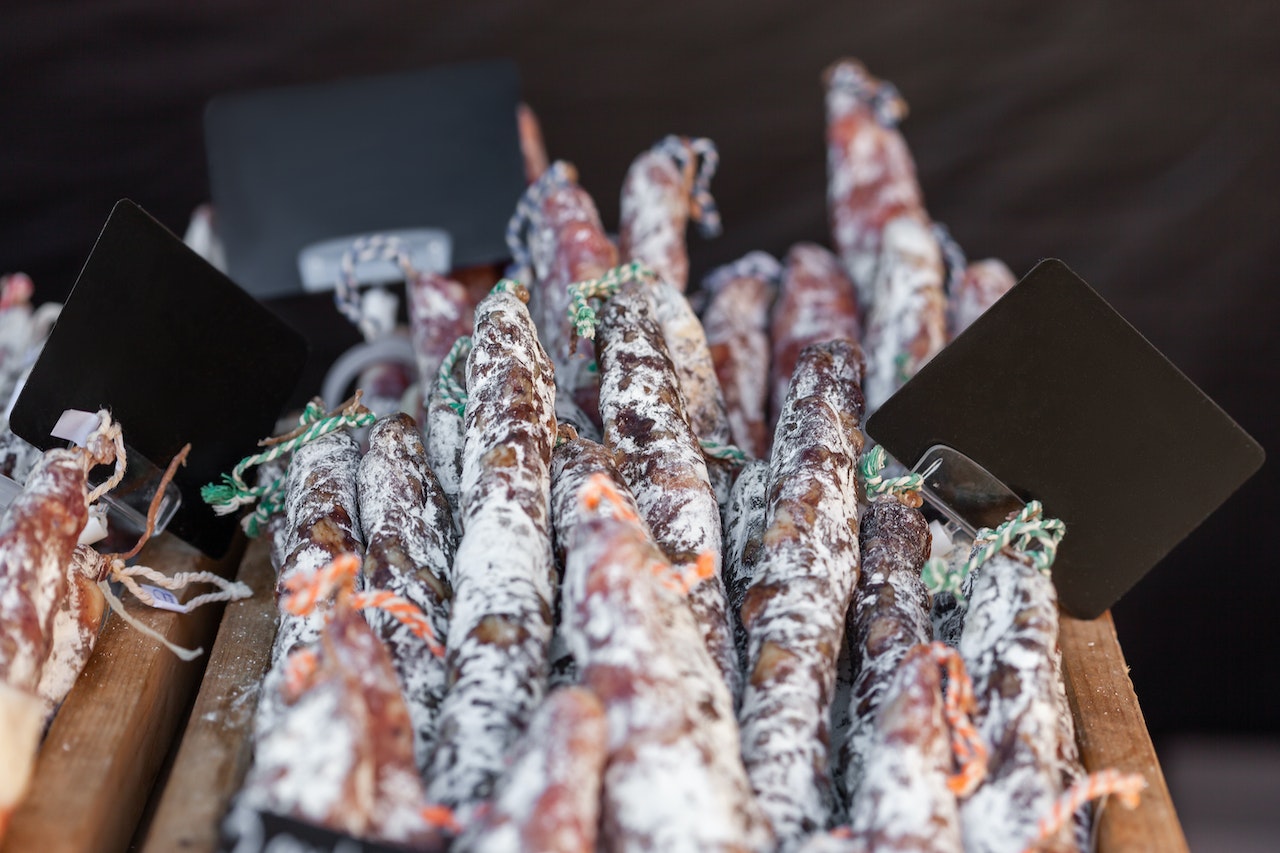 Charcuterie corse. Label IGP. Valorisation des savoir-faire.