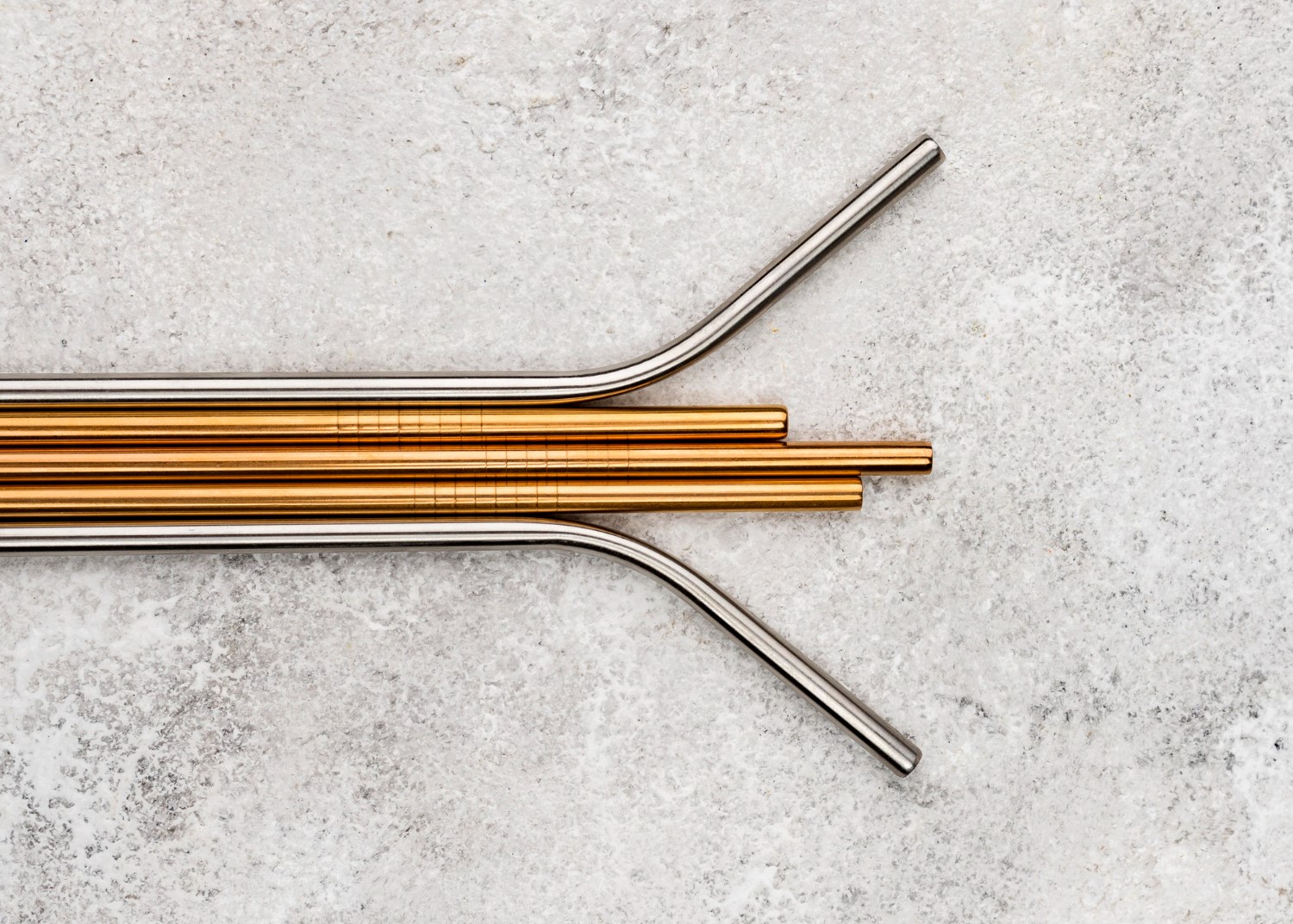 Tubes d'acier pliés et transformés en mobiliers design